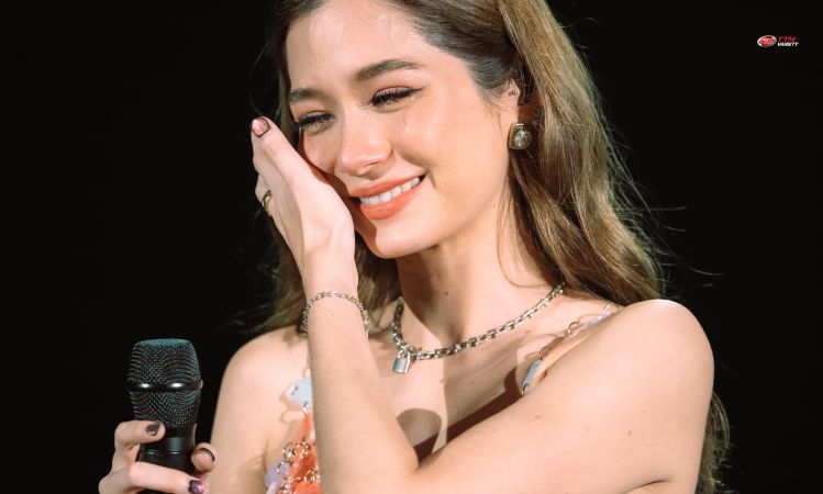 ประมวลภาพ “YOU BETTER LOVE ME CONCERT” เมื่อทุกคนตกหลุมรัก “วิโอเลต วอเทียร์” ทั้งใจ คอนเสิร์ตเดี่ยวเต็มรูปแบบครั้งแรกในชีวิต