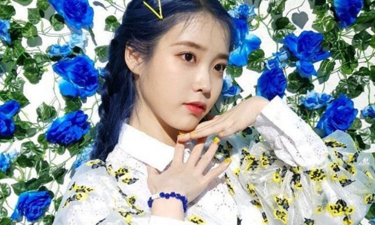 ซ้อมร้องรอเลย! รวม 16 เพลงดัง 'ไอยู' อันดับ 1 ทุกชาร์ตเกาหลี