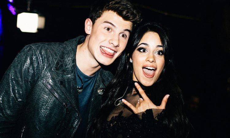 ชมคลิป Camila Cabello ชวน Shawn Mendes เซอร์ไพรส์ผู้ป่วยเด็กๆ ในโรงพยาบาล