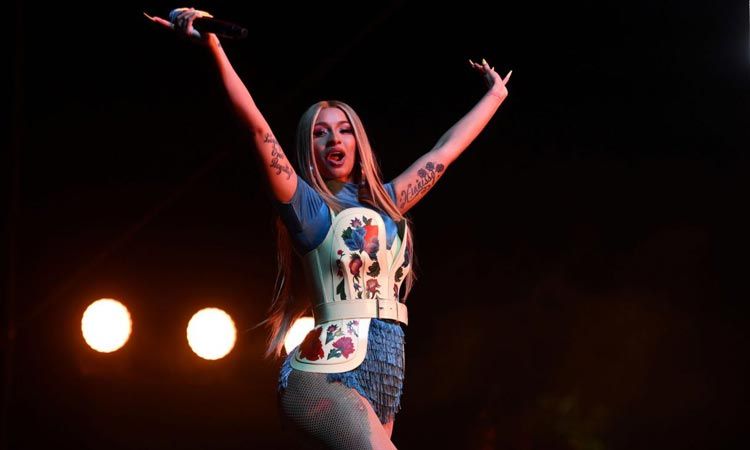 ย้อนชม Cardi B ขึ้นโชว์ในเทศกาลดนตรี Coachella แบบสุดเซอร์ไพรส์!