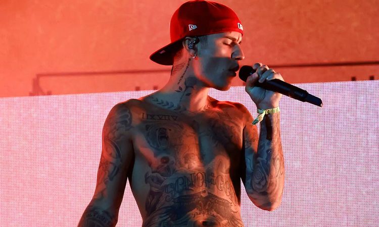 ชมคลิป Justin Bieber เซอร์ไพรส์แฟนๆ ขึ้นโชว์เพลง Peaches บนเวที Coachella 2022