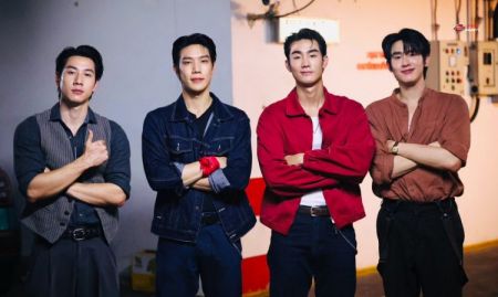 “ฟอส-บุ๊ค” Vs “เกรท-ไบร์ท” เตรียมสร้างตำนานซีรีส์วายสายบู๊ กับงาน “หงเสนคลุกฝุ่น : The Legend Begins” กดบัตรพรุ่งนี้ 23 ต.ค.