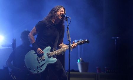 Foo Fighters เตรียมปล่อยอัลบั้มใหม่ But Here We Are